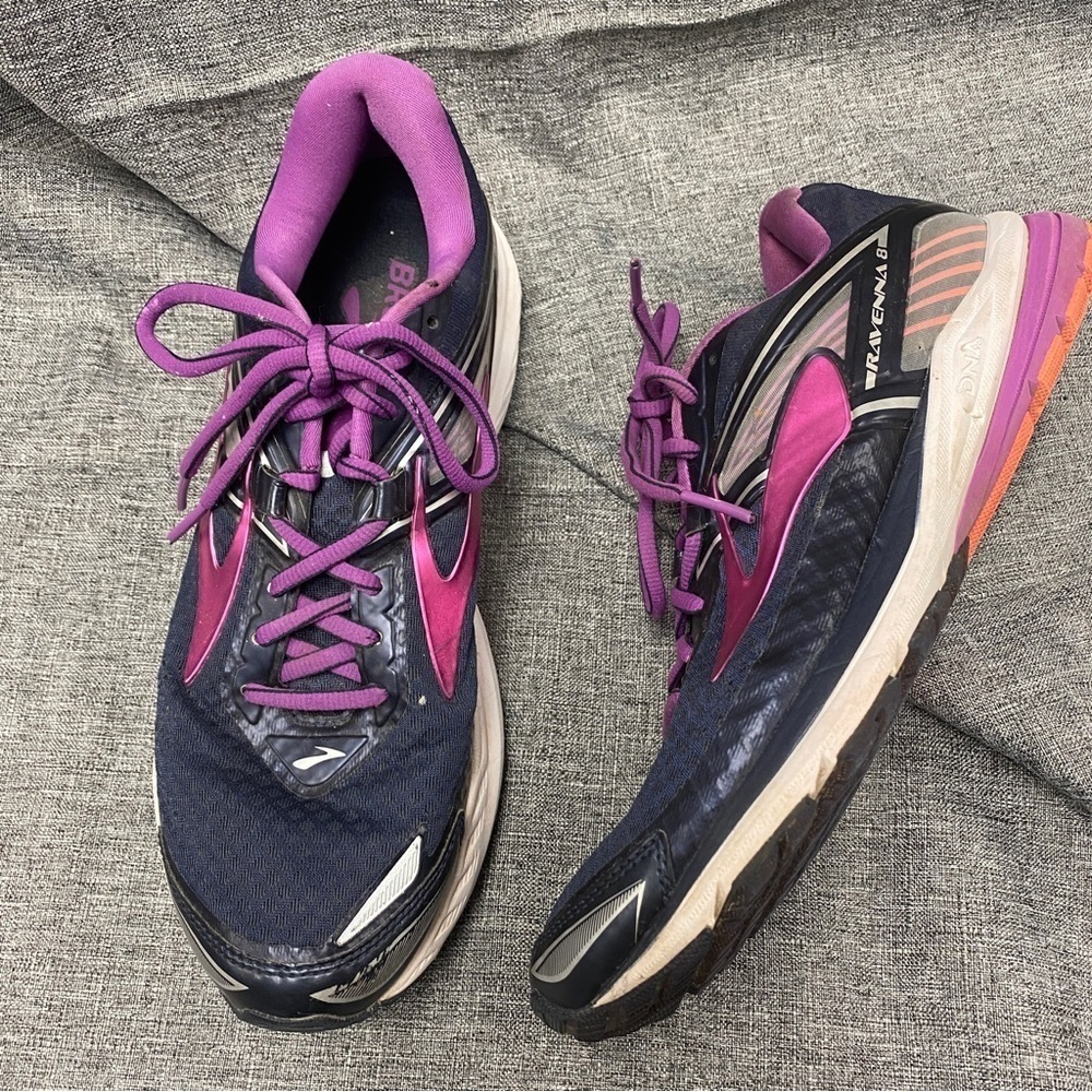 Brooks Purple and Blue Athletic Shoes for Performance